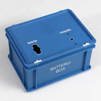 Пластиковый ящик для батареек